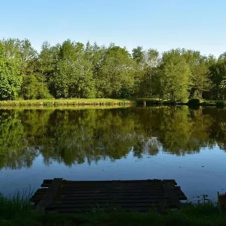 Goldie'S Retreat Blackrod Exterior photo