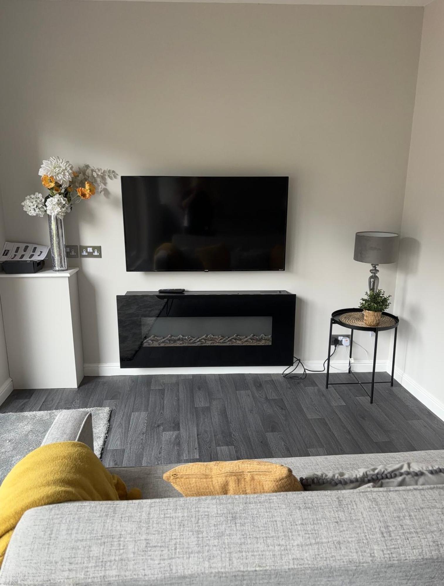 Goldie's Retreat Apartment Blackrod